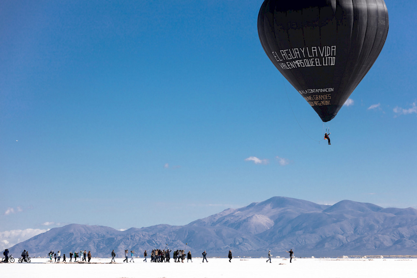 Tomás Saraceno, Fly with Aerocene Pacha