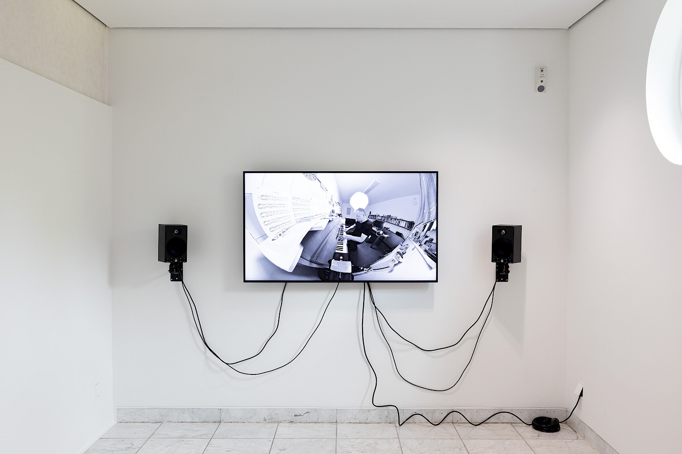 Video installation by Aerin Hong
