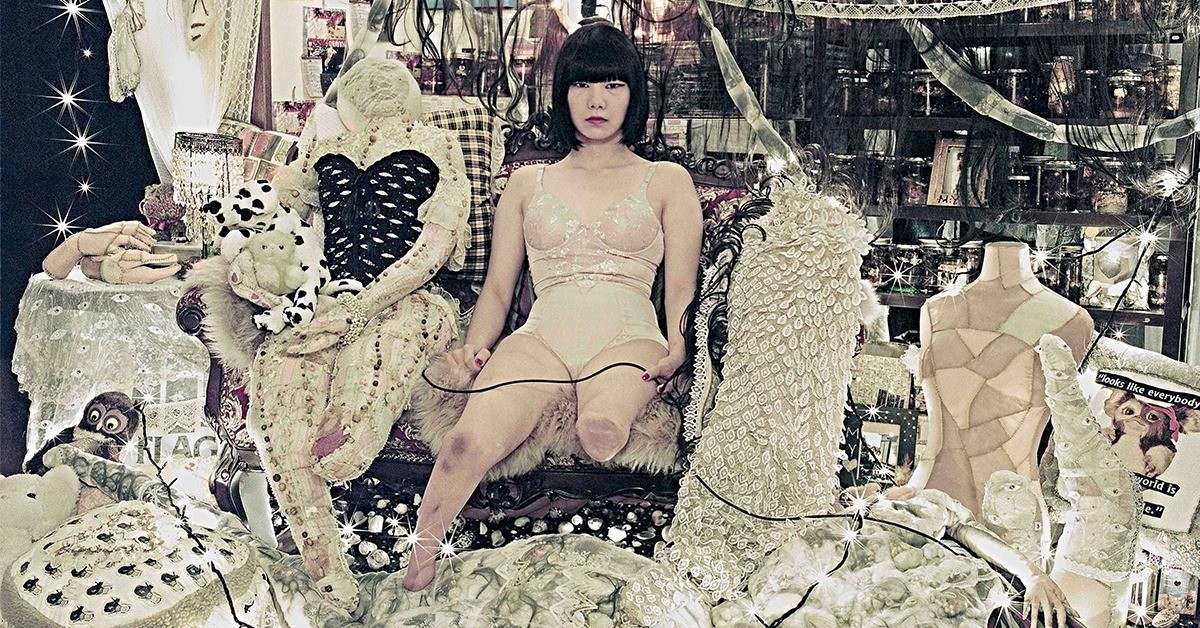 Mari Katayama Shell 2016 CPrint 130 x 130 cm Collection Antoine de Galbert Paris